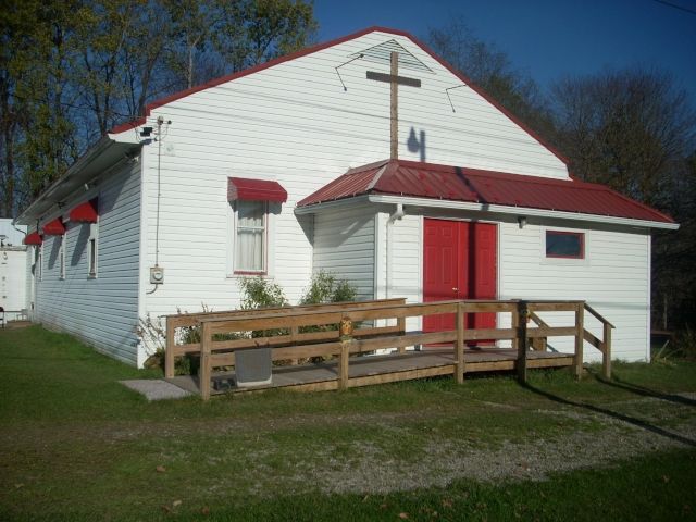 Front of Community Bible Church in Troy Township.